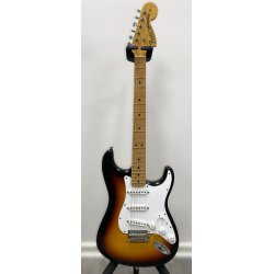 (BRUGT) Fender Custom Shop Custom Deluxe Strat NOS 3-Tone Sunburst
